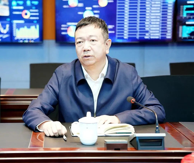 中缝协杨晓京理事长一行莅临富怡考察调研！